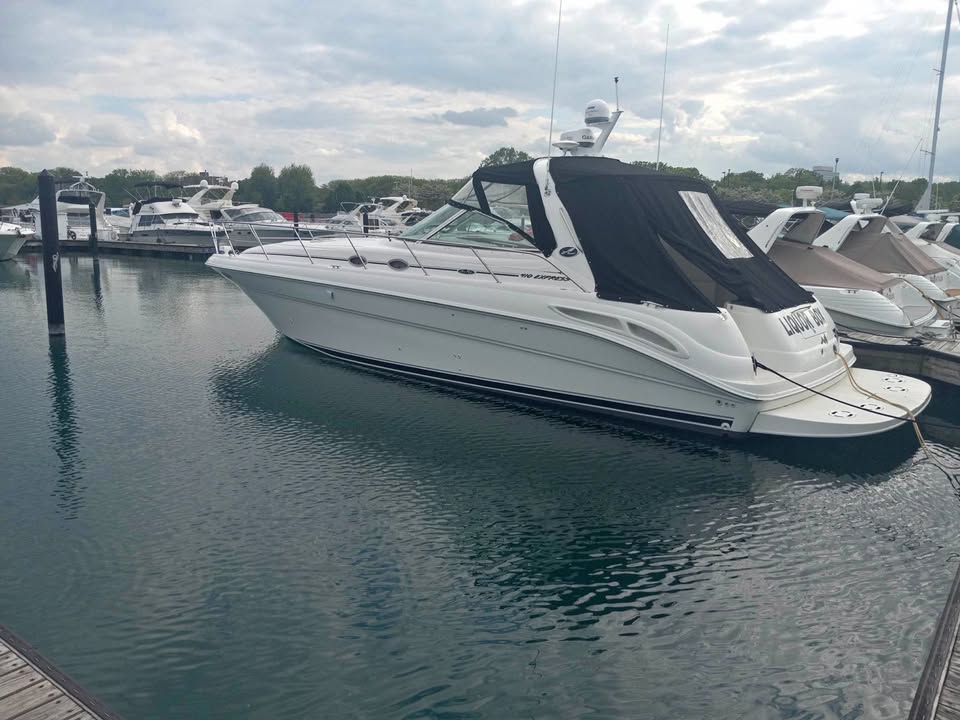 1999 Sea Ray 410 Express Cruiser for sale in Chicago, IL