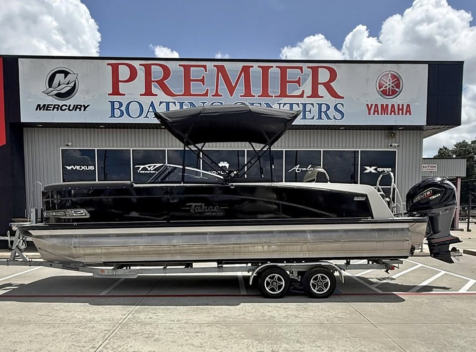 2023 25' Tahoe Tritoon Cascade Series, Rear Bench, New Engine! for sale in Foley, AL