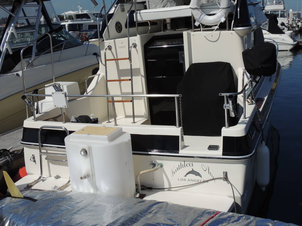 26 Ft. Searay Fly Bridge in Great Condition for sale in Marina del Rey