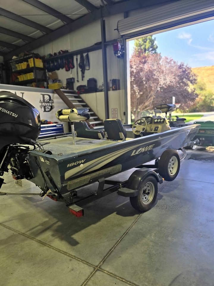 2002 Lowe Bass Boat for sale in Bakersfield, CA