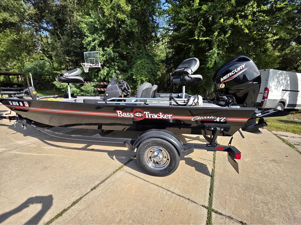 2021 Bass Tracker 50hp for sale in Houston, TX