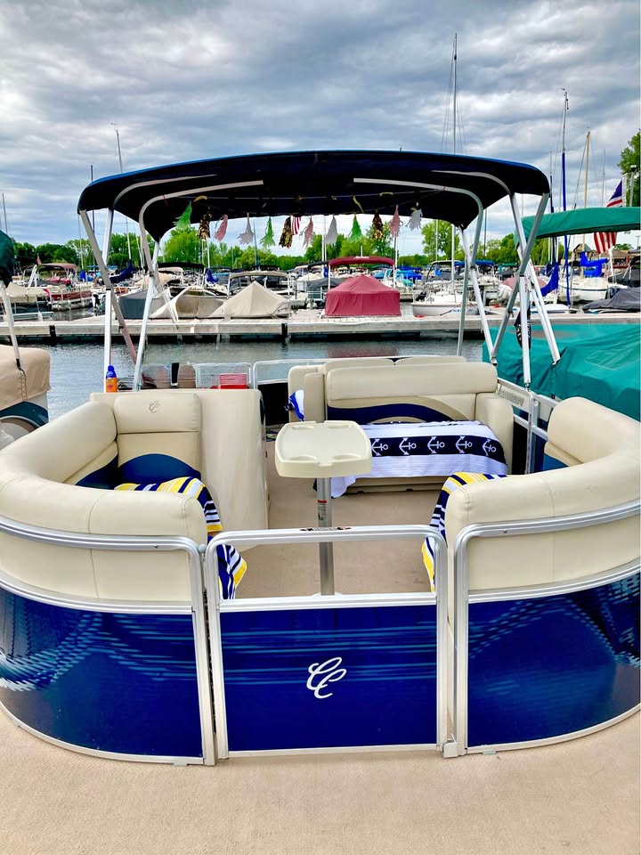 2012 Cypress Cay Seabreeze 210 Pontoon Boat w/ Mercury 50HP 4-Stroke engine for sale in St Paul, MN