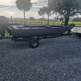 17 foot aluminum brand new for sale in Okeechobee, FL