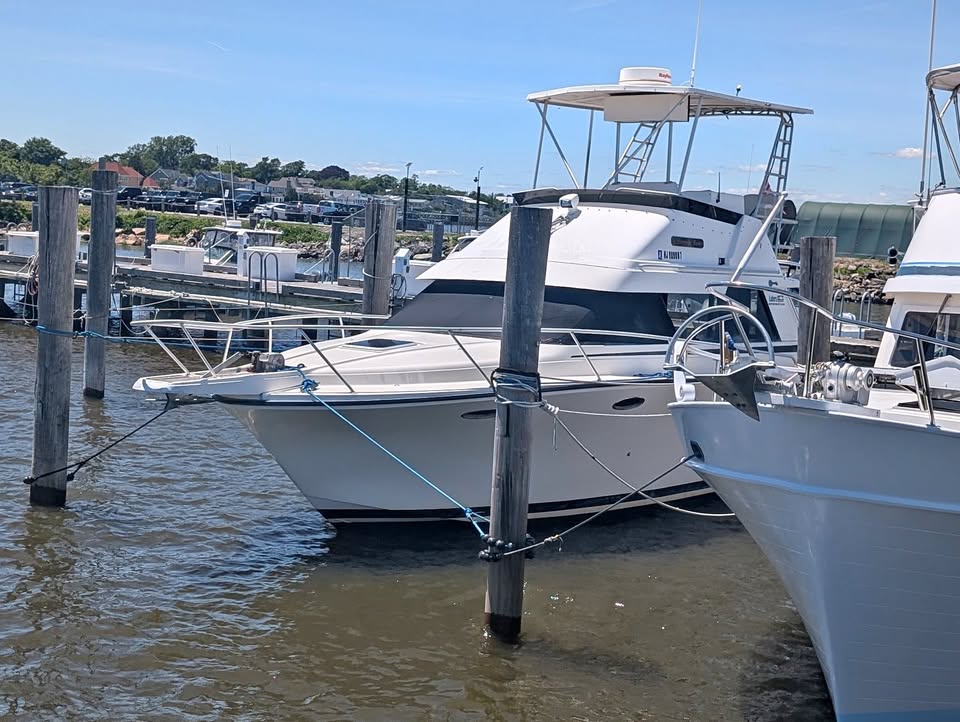 1994 Luhrs motor yacht 34 for sale in Atlantic Highlands, NJ