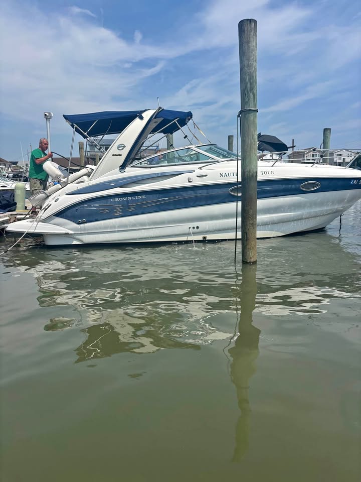 2006 Crownline Cuddy cabin for sale in Mullica Hill, NJ