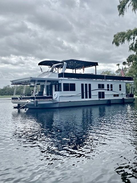 2001 60' Horizon Houseboat for sale in DeLand, FL
