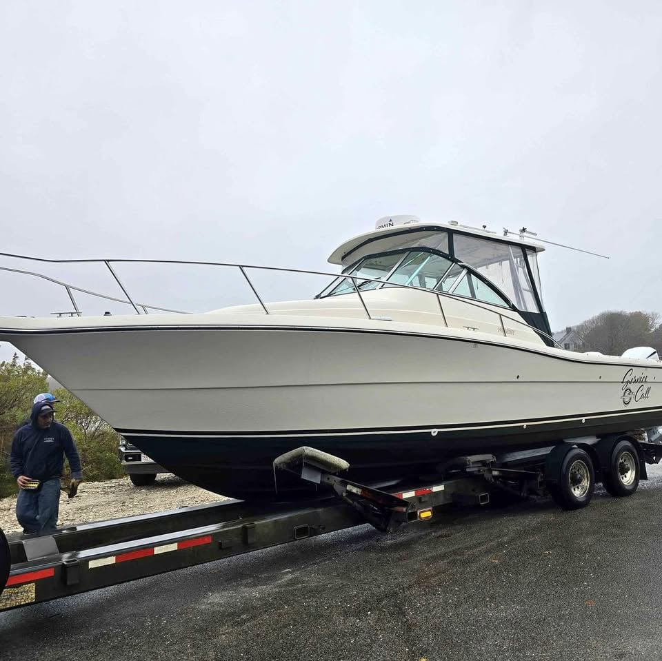 2000 Pursuit 3070 offshore for sale in East Falmouth, MA