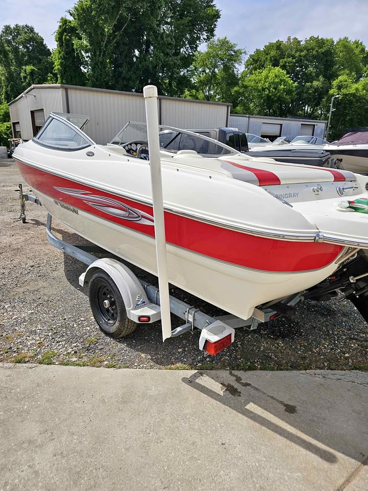 2011 Stingray 195 4.3 mercrusier for sale in Charlotte, NC