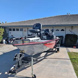 2020 Bass Tracker Pro Team 195 TXW Dual Console for sale in Apple Valley, CA