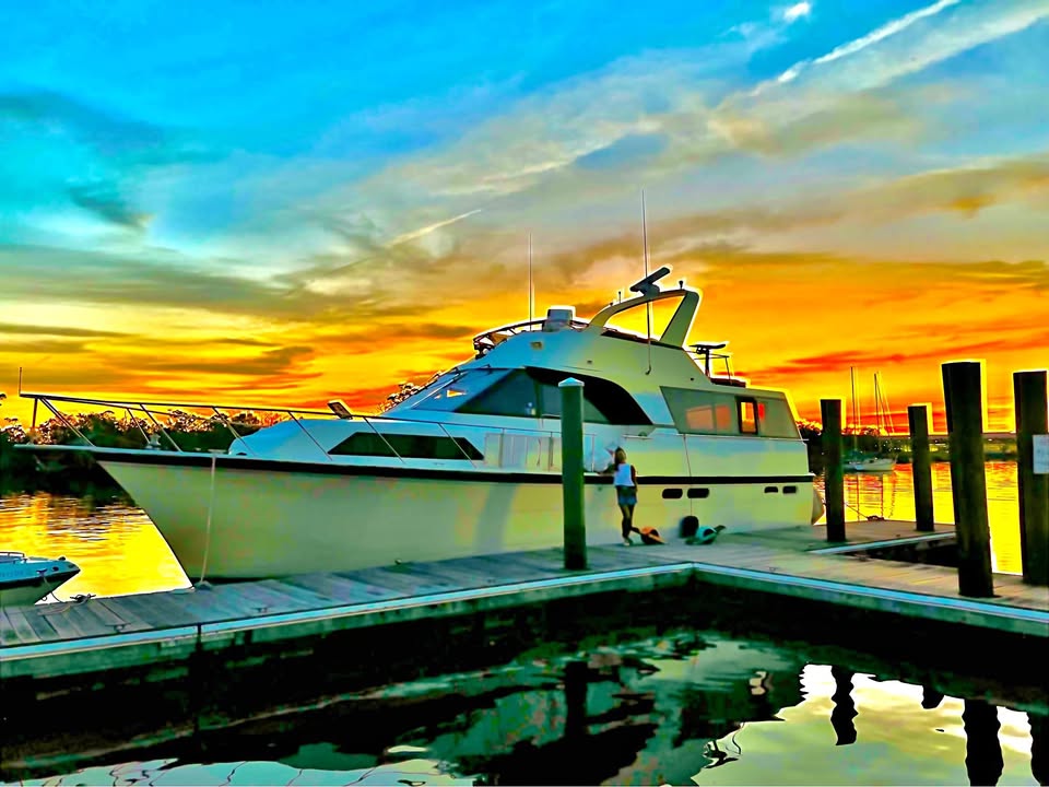 1989 Ocean Yachts 48 motor yacht for sale in St Petersburg, FL