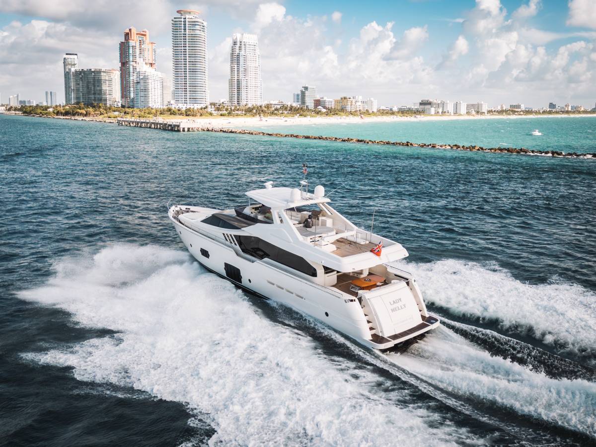 2014 Ferretti 870 | 1,010 MTU Hours | Starlink | Jacuzzi | for sale in Aventura