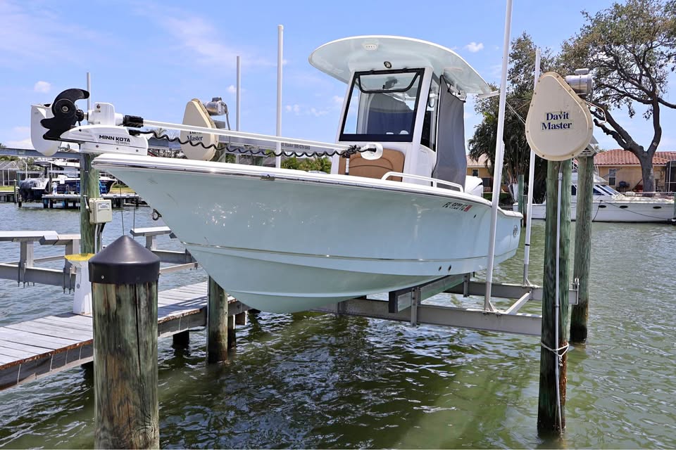 2022 Seahunt bx 25 fs for sale in St Petersburg, FL