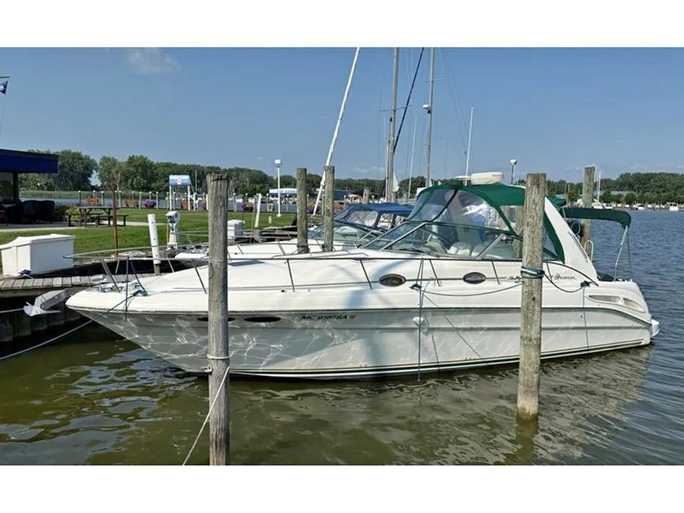 2000 Sea Ray 340 Sundancer for sale in Chesterfield Twp, MI