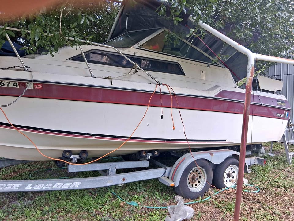 Twenty four foot willcraft for sale in Lakeland, FL