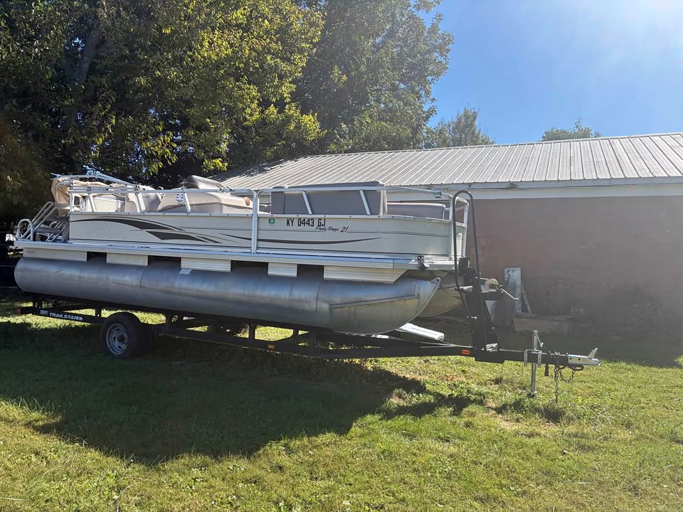 2004 Sun tracker party barge 21 signature series for sale in Nicholasville, KY