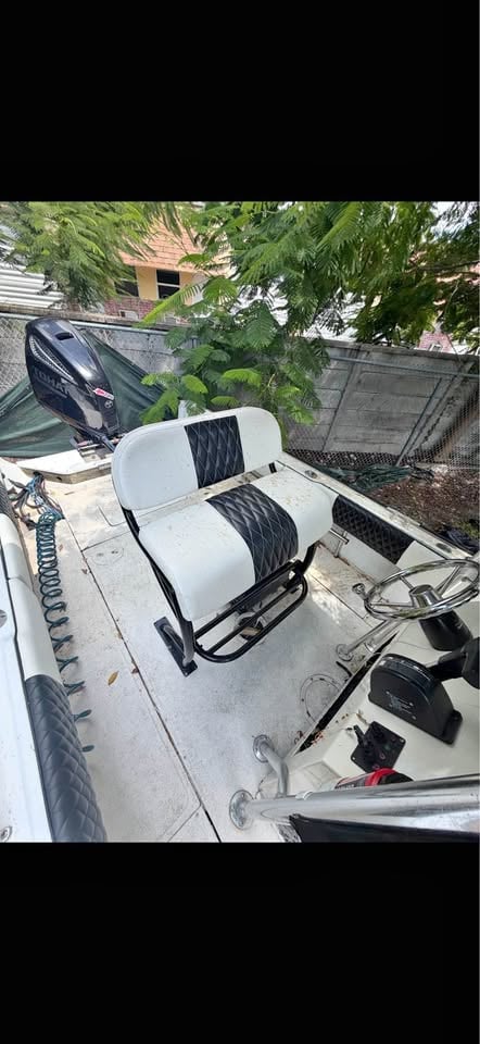 Boston whaler outrage for sale in Fort Lauderdale, FL