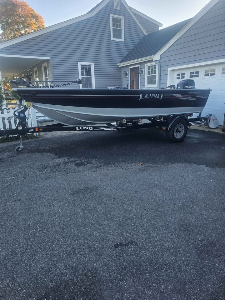 2008 Lund 1675 pro guide for sale in North Dighton, MA