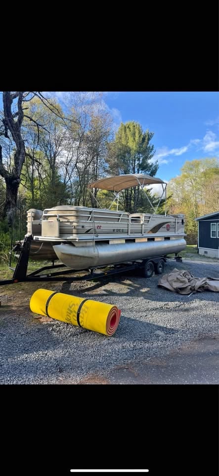 2002 Sun tracker party barge for sale in Cold Brook, NY