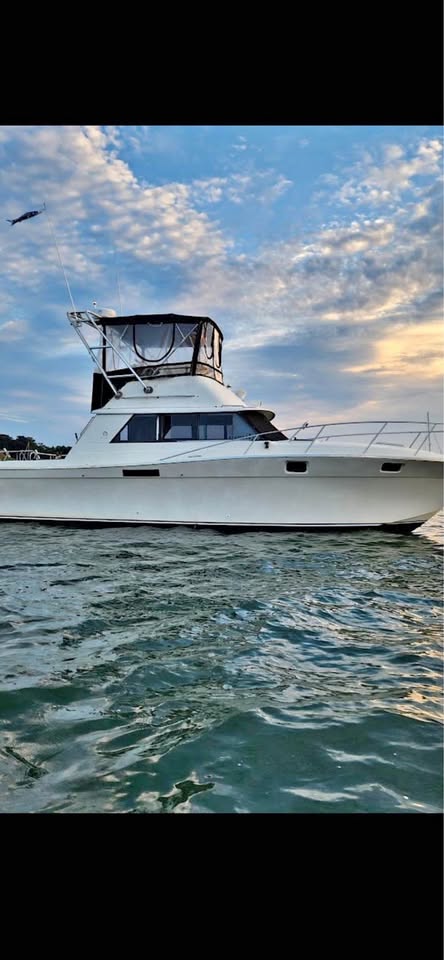 Steal!!! 36ft Silverton, New motors for sale in Selden, NY