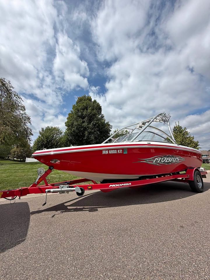 2006 Moomba Mobius lsv for sale in Farmington, MN