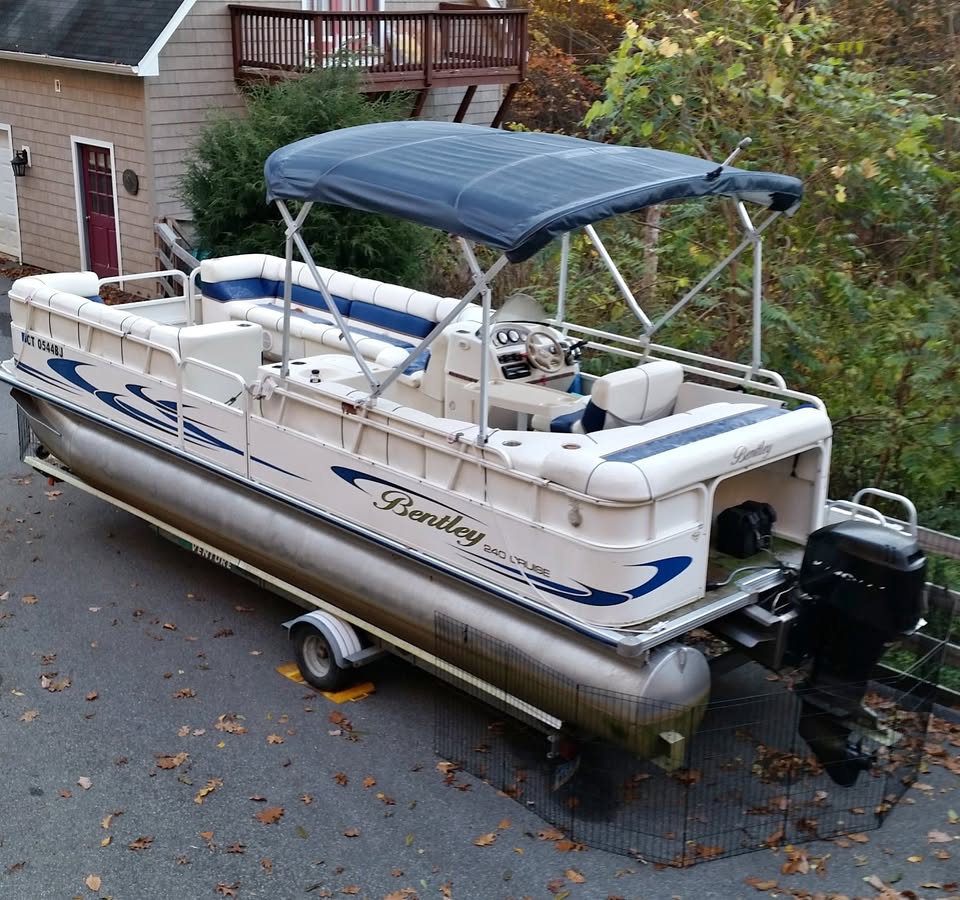 Pontoon Boat 24" Bentley for sale in New Milford, CT