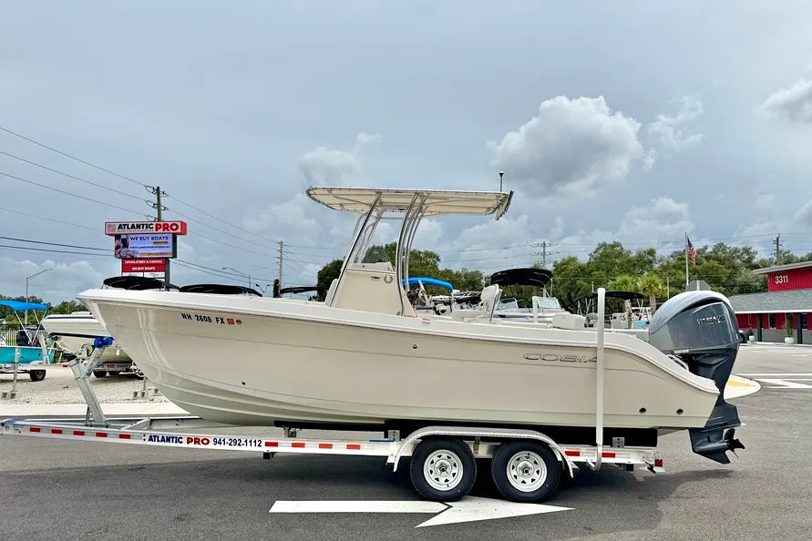 2022 COBIA 237 CENTER CONSOLE for sale in Palmetto, FL