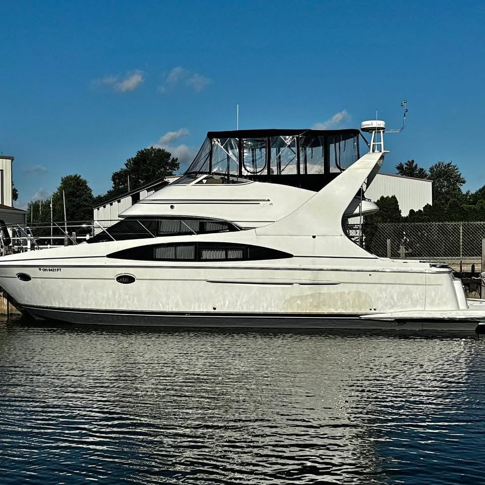 2005 Carver 42 Mariner with Diesels for sale in Port Clinton, OH