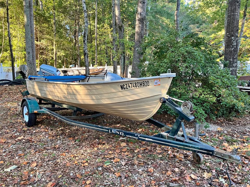 13’ boat and 1964 Evinrude motor for sale in Rock Hill, SC