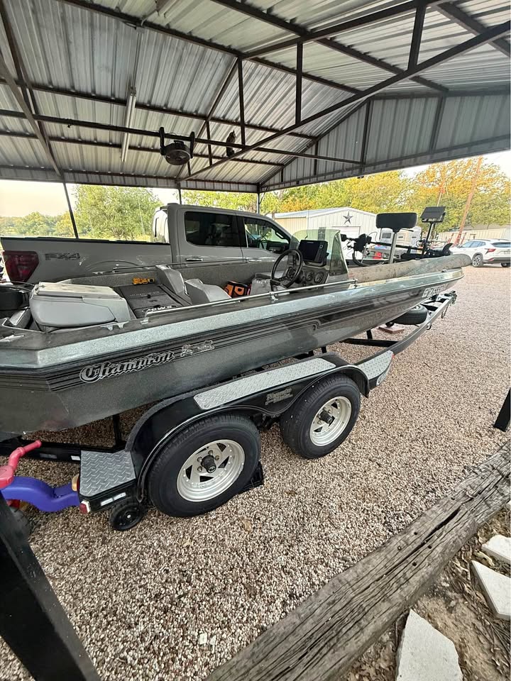 1991 Champion 186 for sale in Tioga, TX