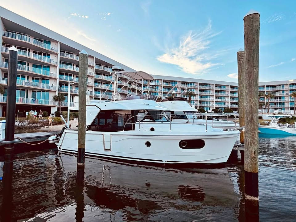2019 BENETEAU swift trawler 30 for sale in Orange Beach, AL