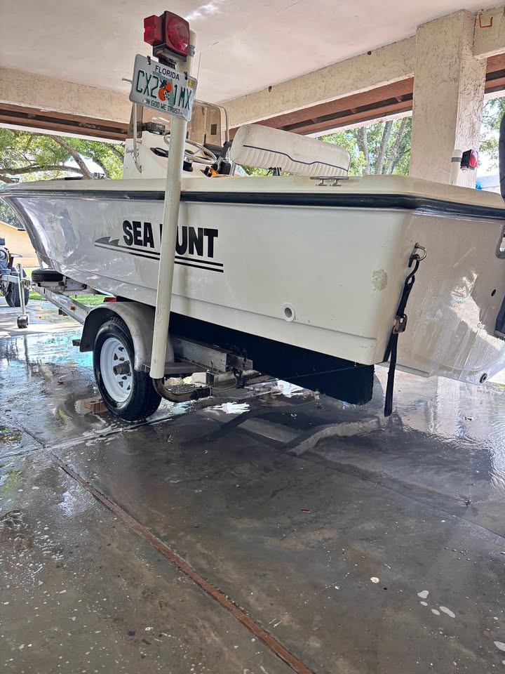 2001 Sea hunt navigator 19’2 bay boat cc for sale in Lake Mary, FL