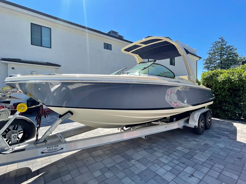 2022 CHRIS-CRAFT LAUNCH 25 GT Heritage Edition Fresh Water Only 10 hours for sale in Los Angeles, CA