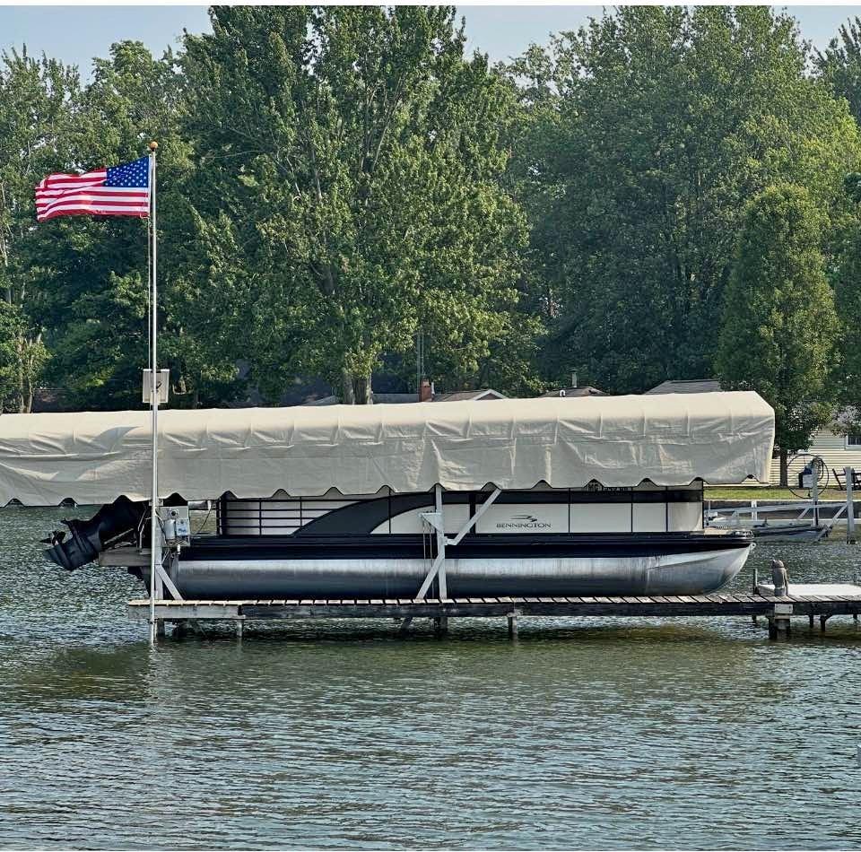 2017 Bennington Tritoon for sale in Canton, MI