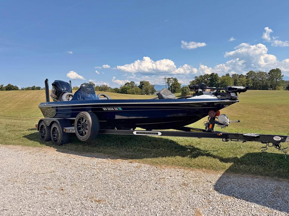 2018 Legend V-20 for sale in Dandridge, TN