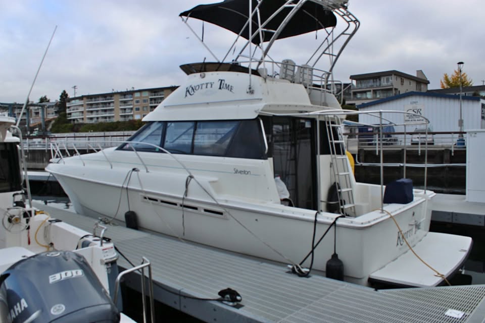 1993 Silverton 34 Convertable for sale in Des Moines, WA
