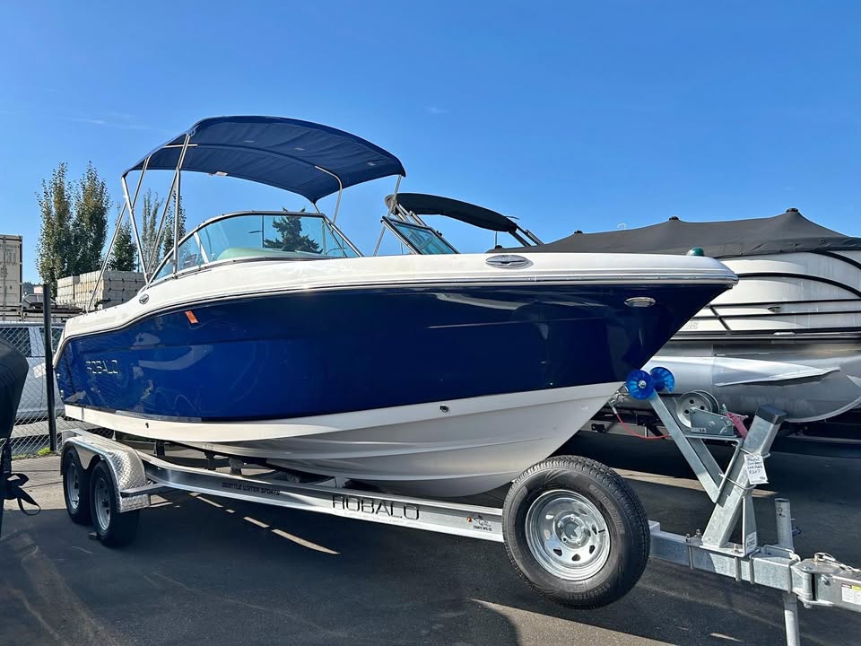 2016 Robalo R207 for sale in Kenmore, WA