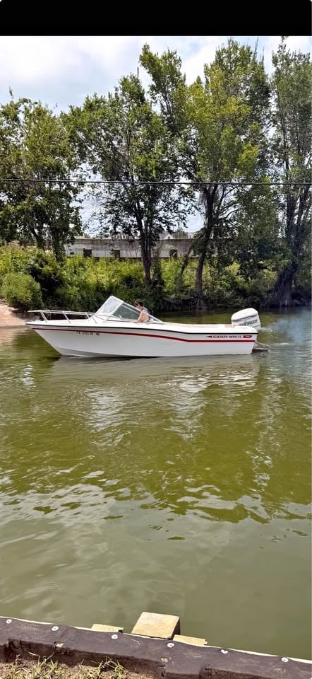 BOAT FOR SALE β RUNS & HAS TITLE! π€ for sale in Houston, TX