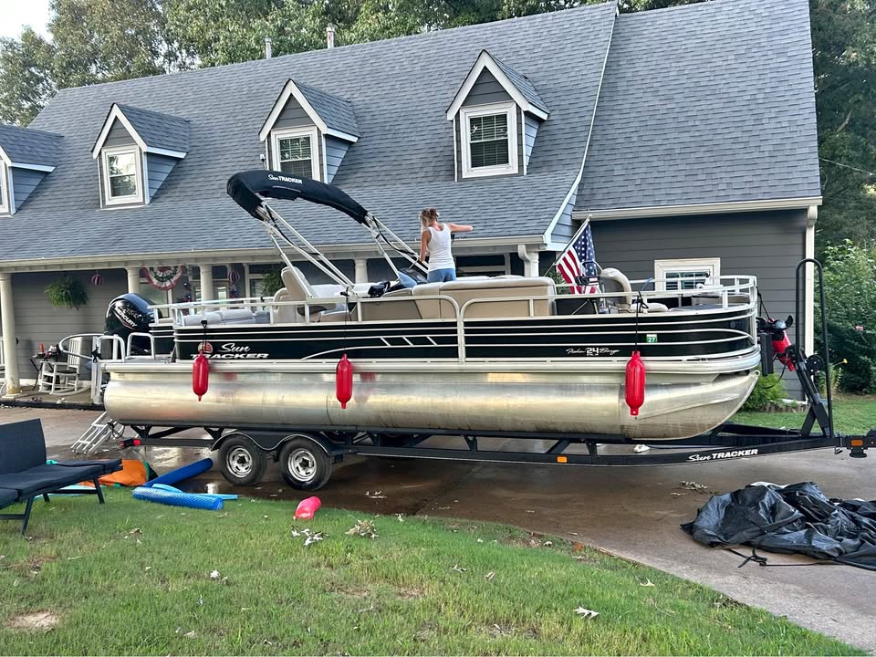 2020 24’Suntracker fishing barge for sale in Oakland, TN