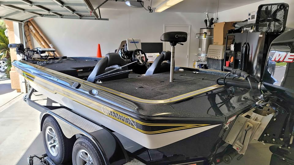2010 Champion 198cx for sale in Hanford, CA