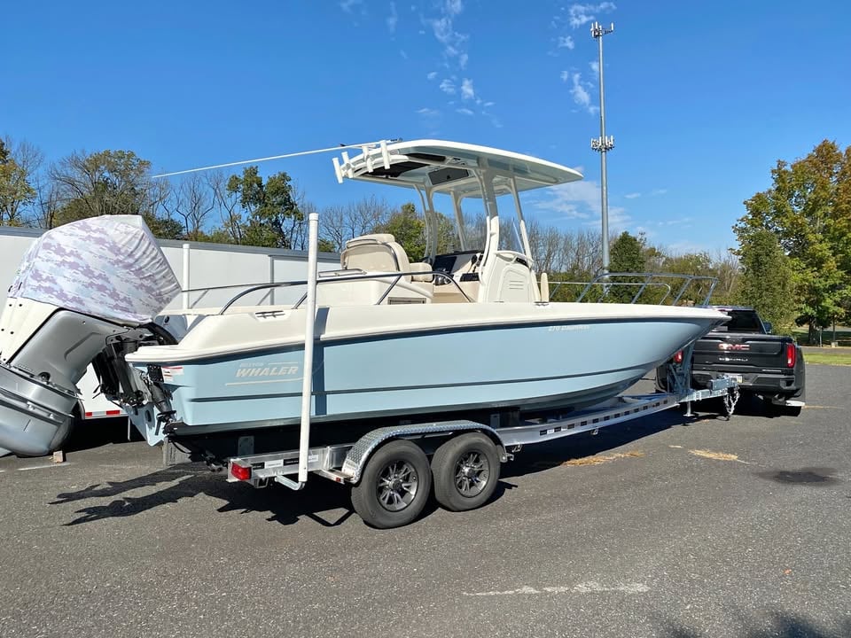 2021 Boston Whaler Dauntless 270 Low Hours for sale in Perkiomenville, PA