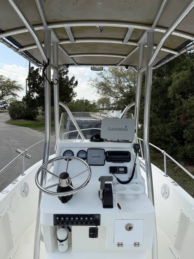 01 Edgewater 185 CC - Low hours 2022 - YAMAHA - F150XB for sale in James Island