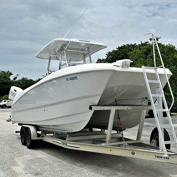 2023 Twin Vee 260 GFX Amazing Condition for sale in Mary Esther, FL