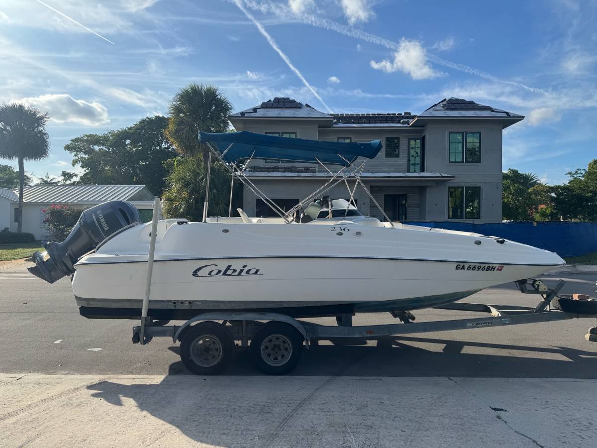 2002 Cobia 236 Center Console Deck Boat Price Reduced for sale in West Palm Beach