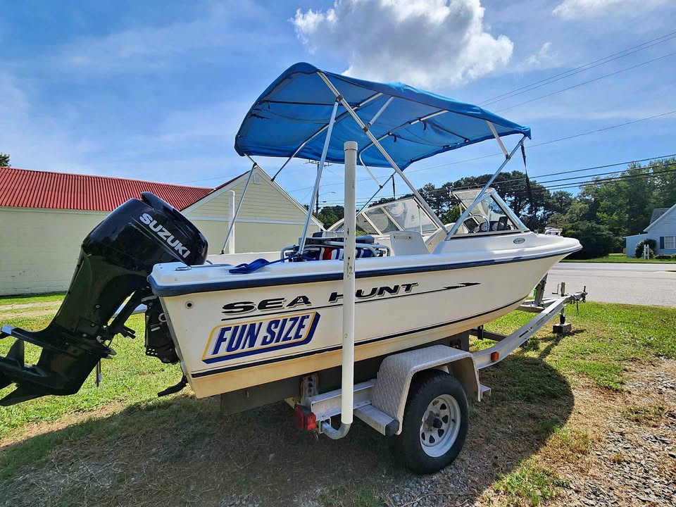 2001 Sea Hunt Escape 175 for sale in Deltaville, VA
