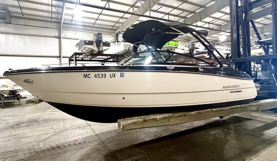 2013 Monterey 234ss for sale in Norton Shores, MI