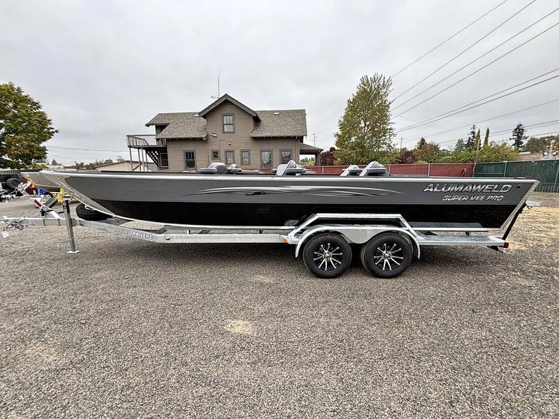 2027 Alumaweld 25' super vee pro for sale in Oregon City, OR
