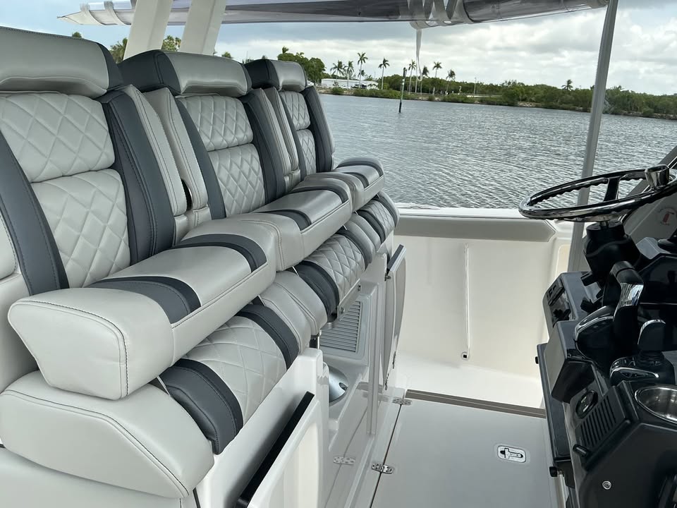 2022 Pursuit S 358 Sport for sale in Miami, FL