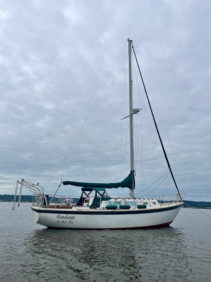 Classic Fandango 1969 Cal Jenson 34 Racer/Cruiser ready to sail! for sale in Lake City, MN