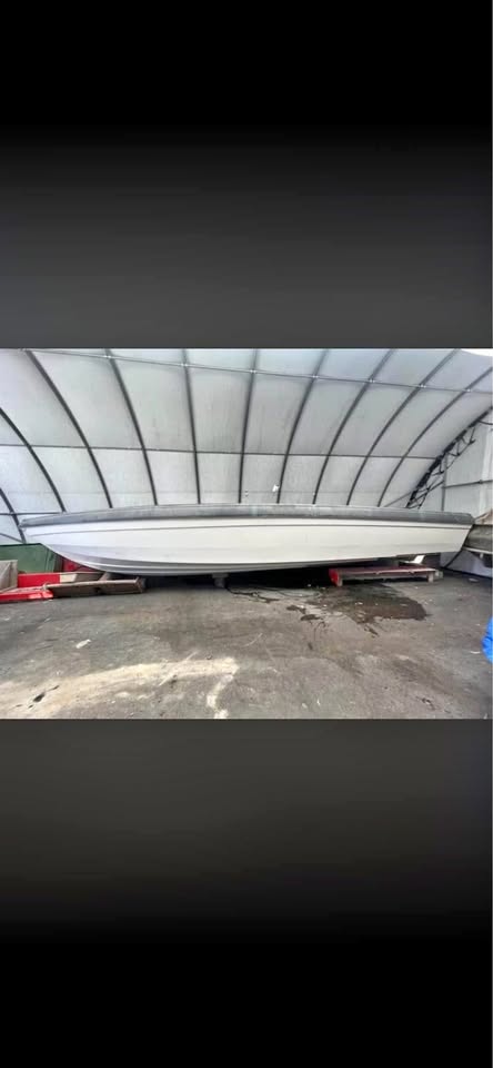 34 CC SUPERBOAT PROJECT BOAT NEGOTIABLE for sale in Lindenhurst, NY