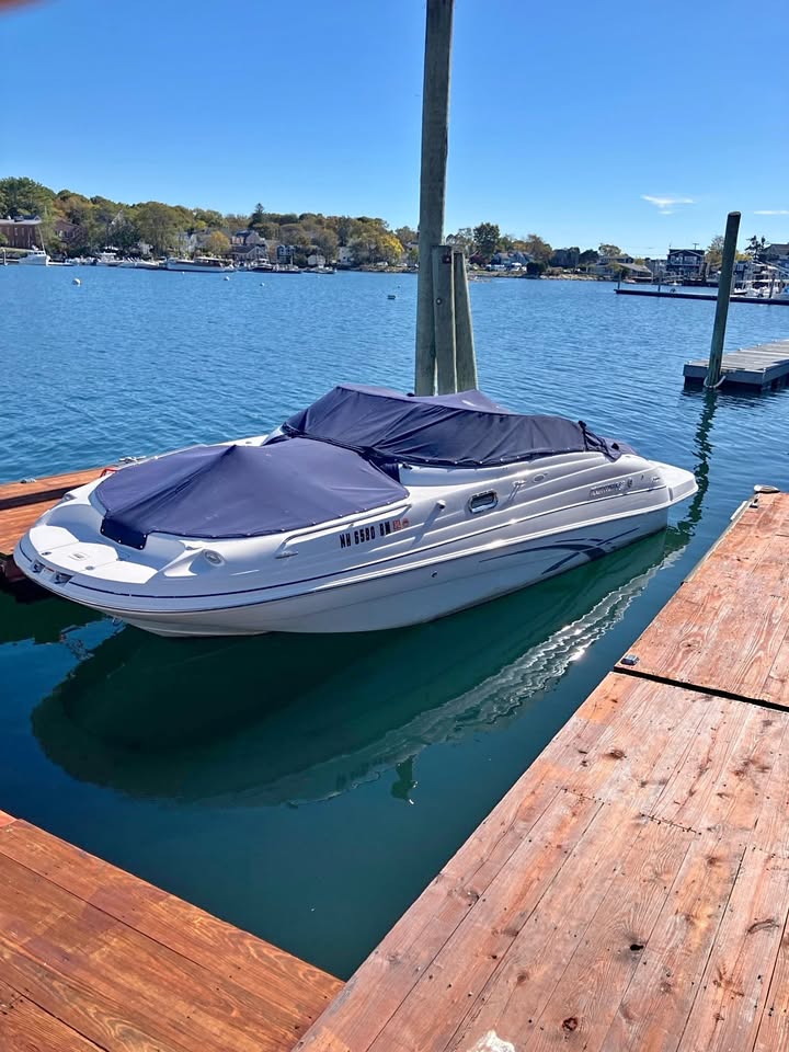 2007 Four Winns 23' Deck Boat with Trailer – Turnkey for sale in Gloucester, MA